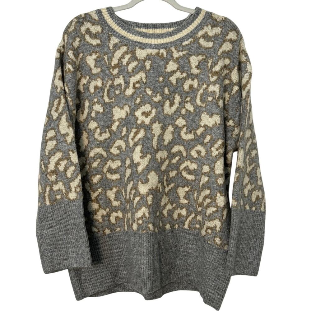 NWOT POL‎ Long Sleeve Oversized Cozy Up Leopard Sweater